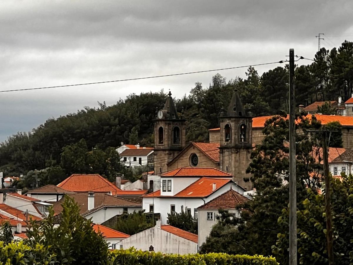 Casa Da Vila - Apartamento Duplex Alpedrinha Bagian luar foto