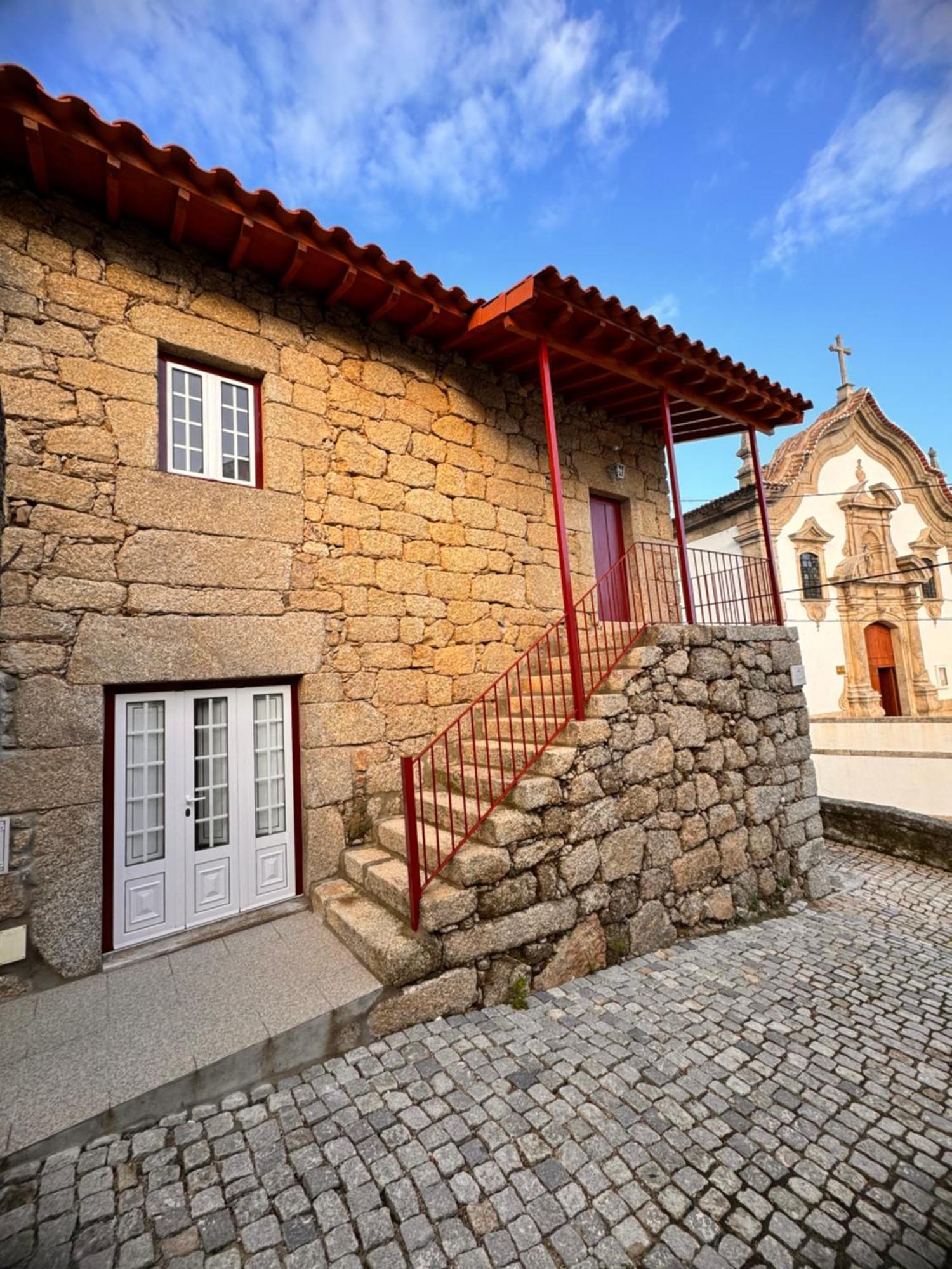 Casa Da Vila - Apartamento Duplex Alpedrinha Bagian luar foto